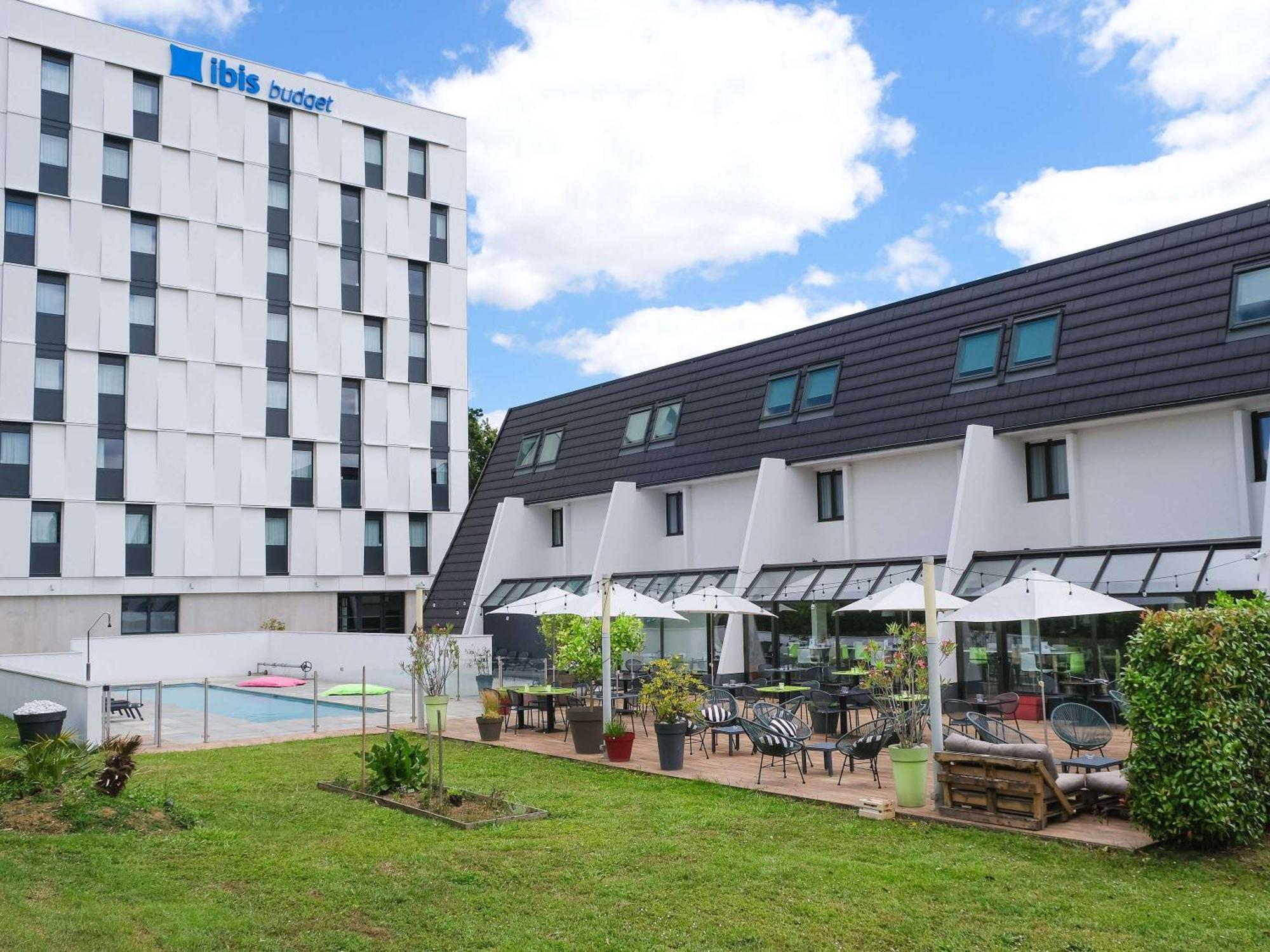 Ibis Budget Toulouse Labege Bagian luar foto