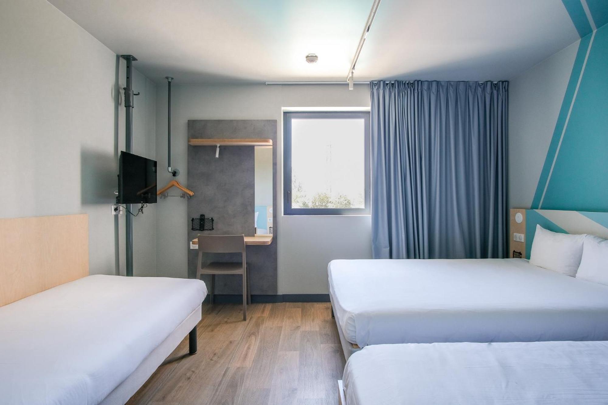 Ibis Budget Toulouse Labege Bagian luar foto